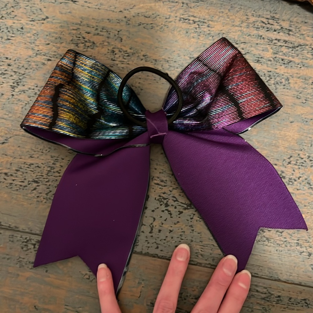 Hairbow - Picture 2 of 2